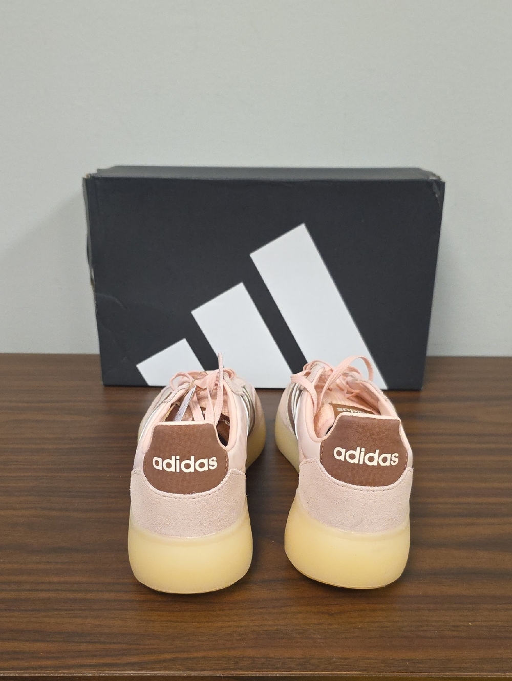 Adidas Barreda Decode Blush Pink/Dusky Bronze Women's Size 9 IH1444 New - Picture 3 of 9